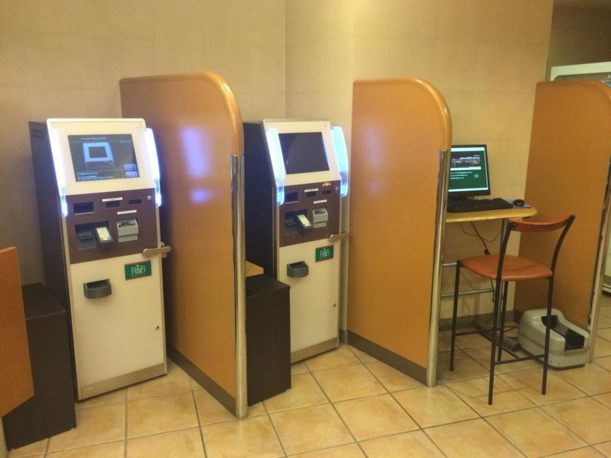 R&B Hotel Hakata Ekimae 1 - Vacation Stay 16386V ฟูกุโอกะ ภายนอก รูปภาพ